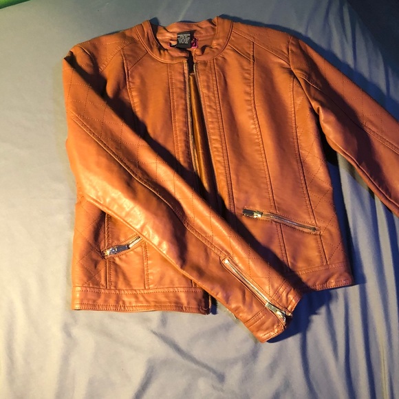 “Say What?” Polyester faux leather jacket - Picture 4 of 6